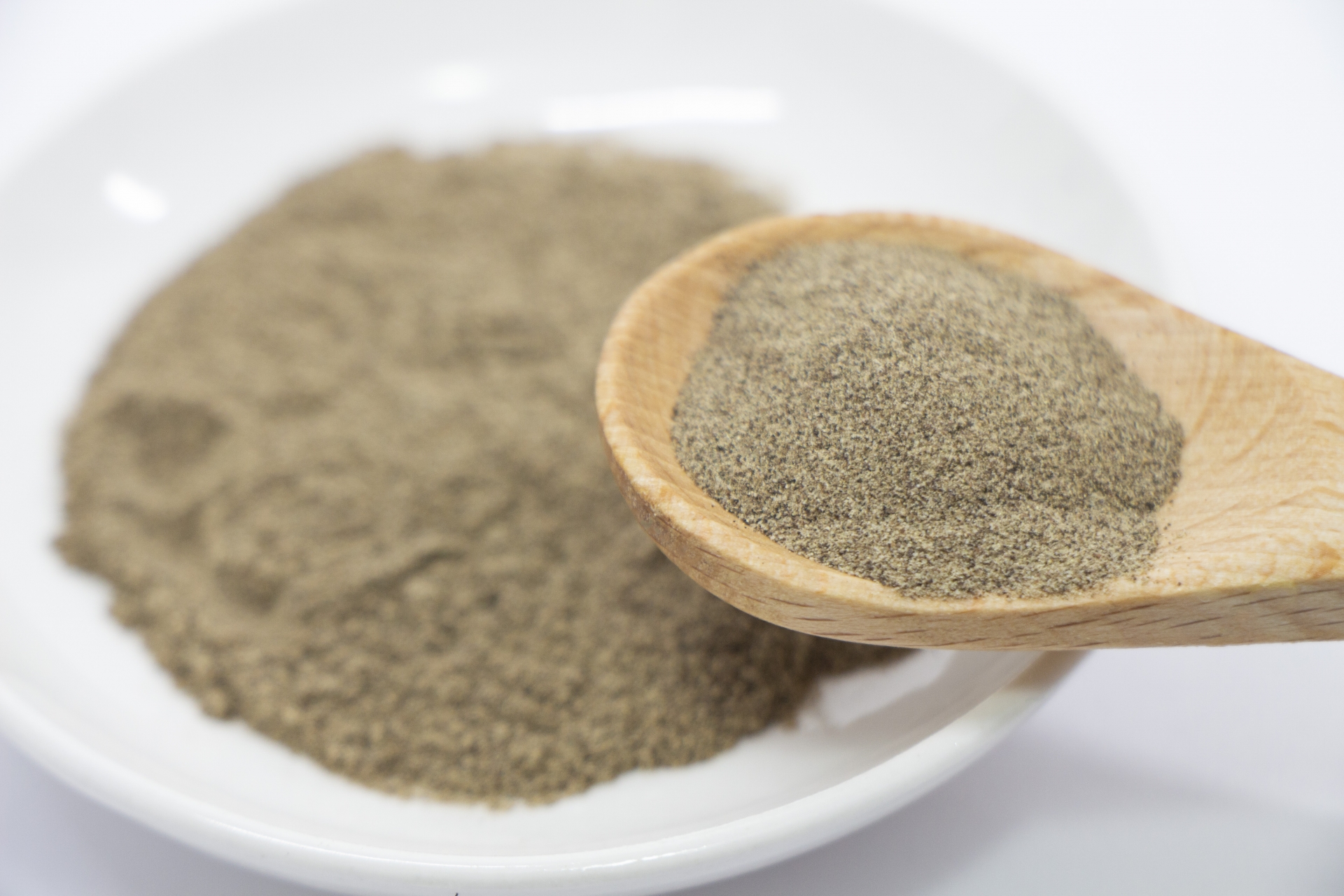Green tea extract powder（緑茶抽出物粉末）